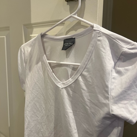 basic white tee shirt - Picture 1 of 1